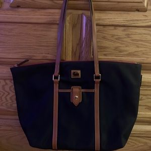 Dooney & Bourke Wayfarer Nylon Tote (TAKINGOFFERS)